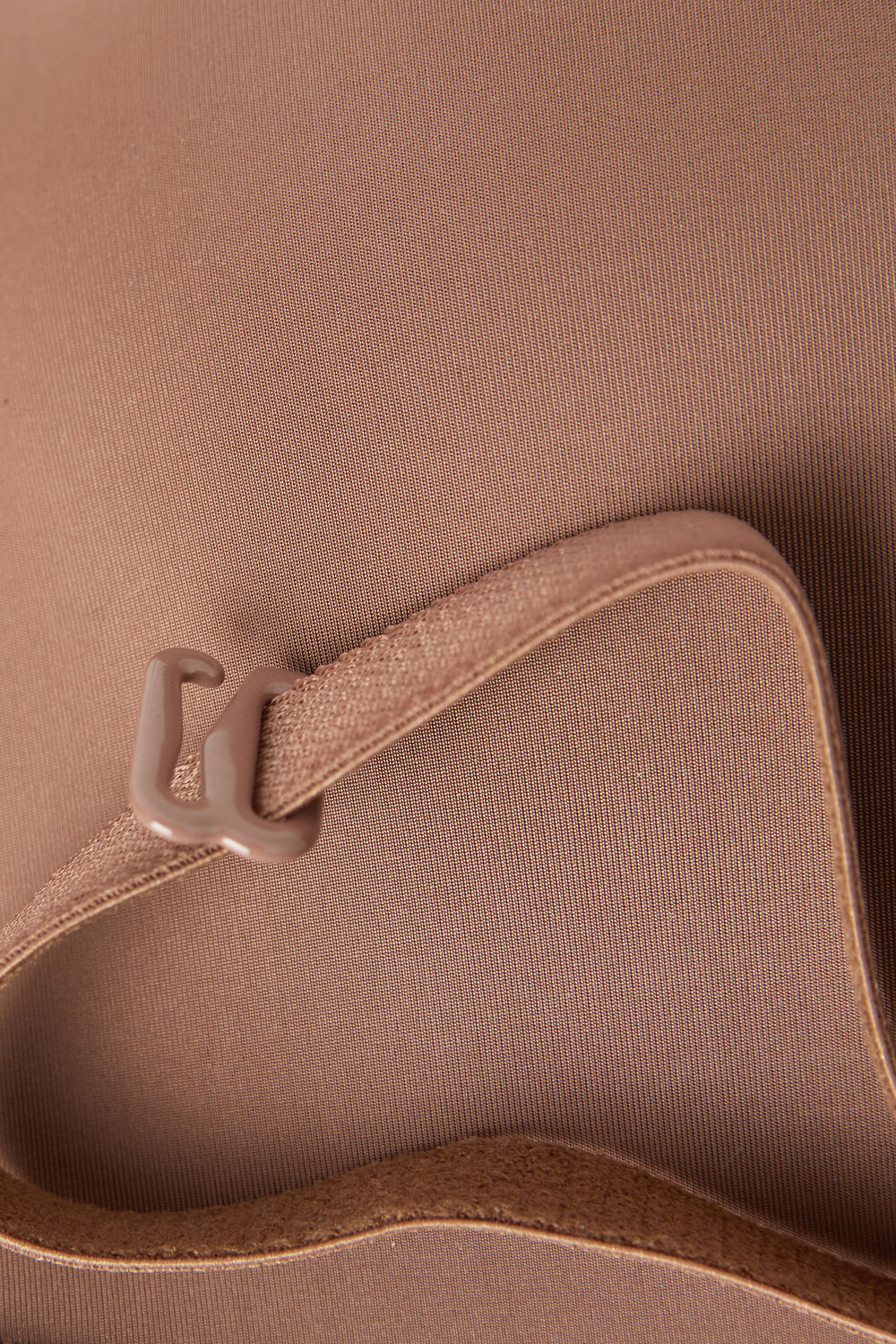 Sujetador bandeau sin tirantes, de microfibra