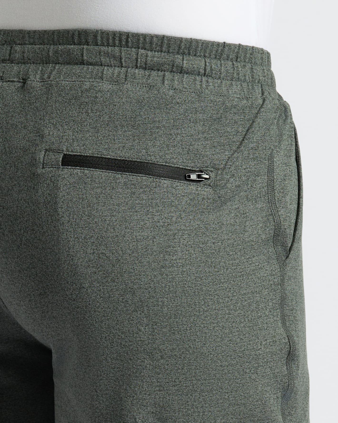 Pantalones cortos deportivos cómodos de color gris carbón jaspeado