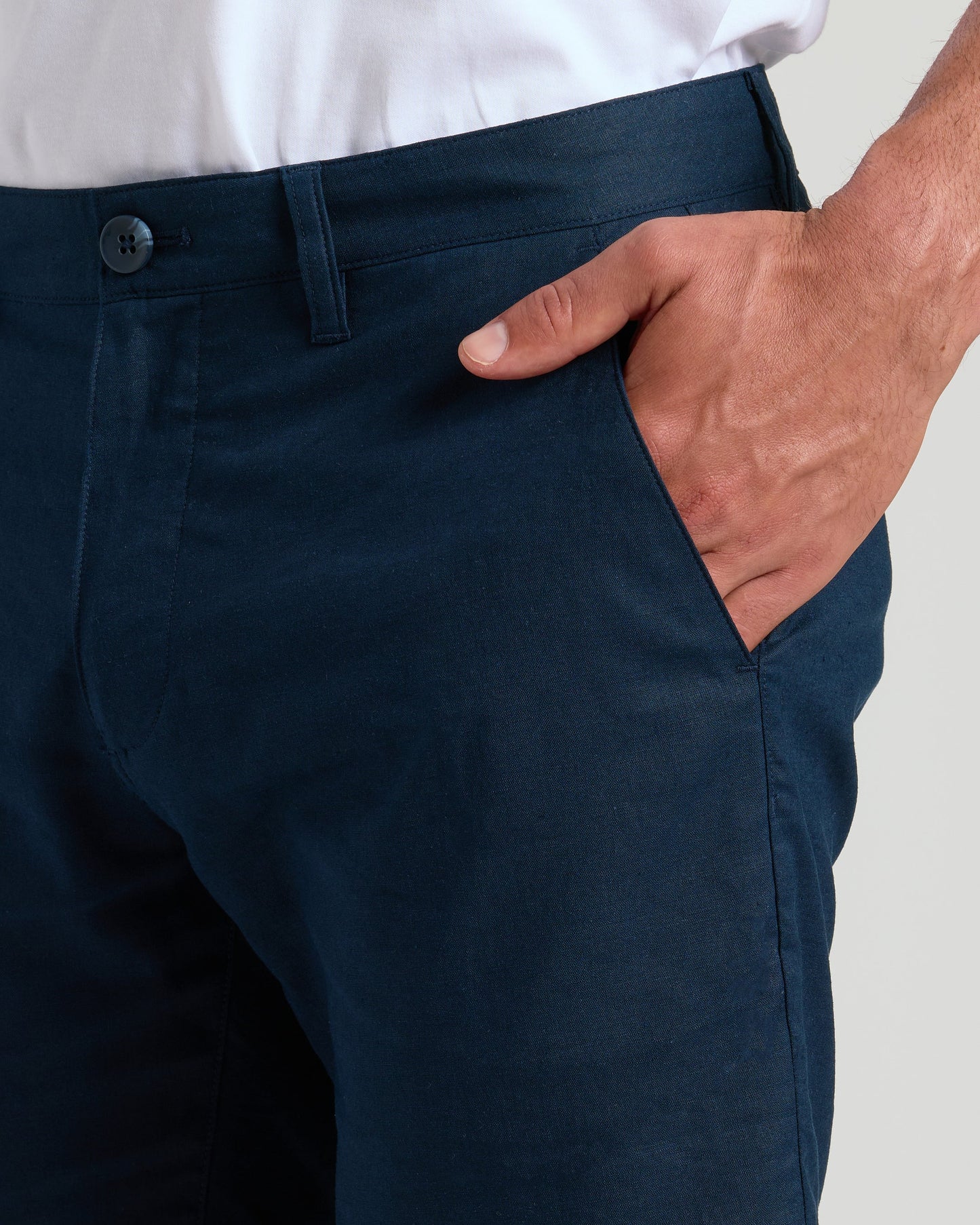 Pantalones cortos de lino azul marino de 7 pulgadas