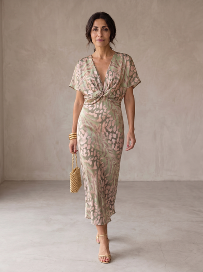 Valeria | Vestido Elegante de Tejido Ligero y Fluido